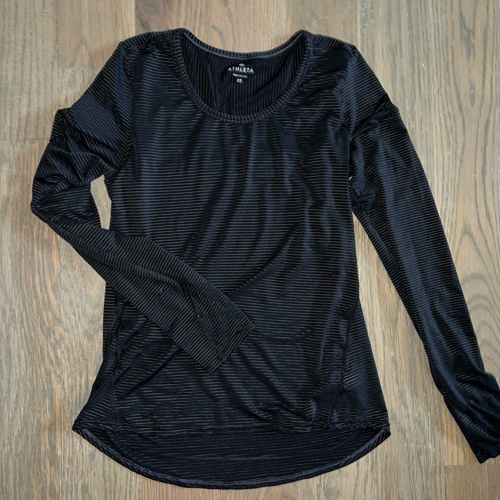 Athleta long sleeve performance top sz XS